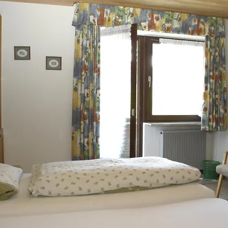 Gaestehaus Winsauer 3* Mittelberg